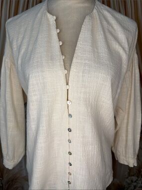 Zara Ivory Textured Button-Front Blouse